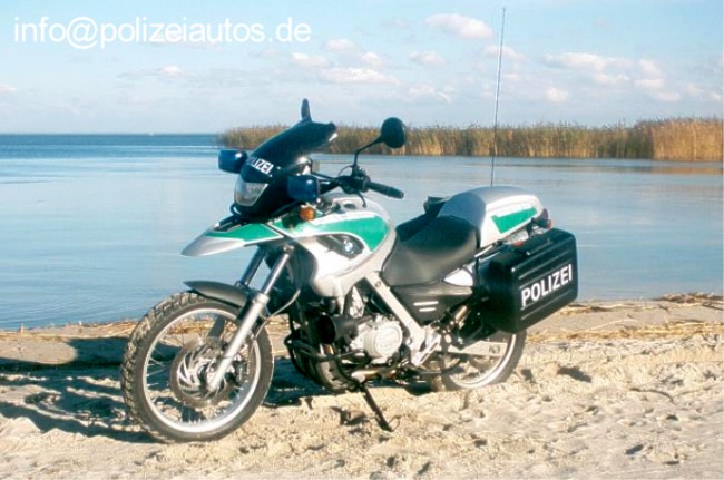 m-v-BMW881n.jpg